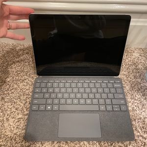 SURFACE GO 2!
